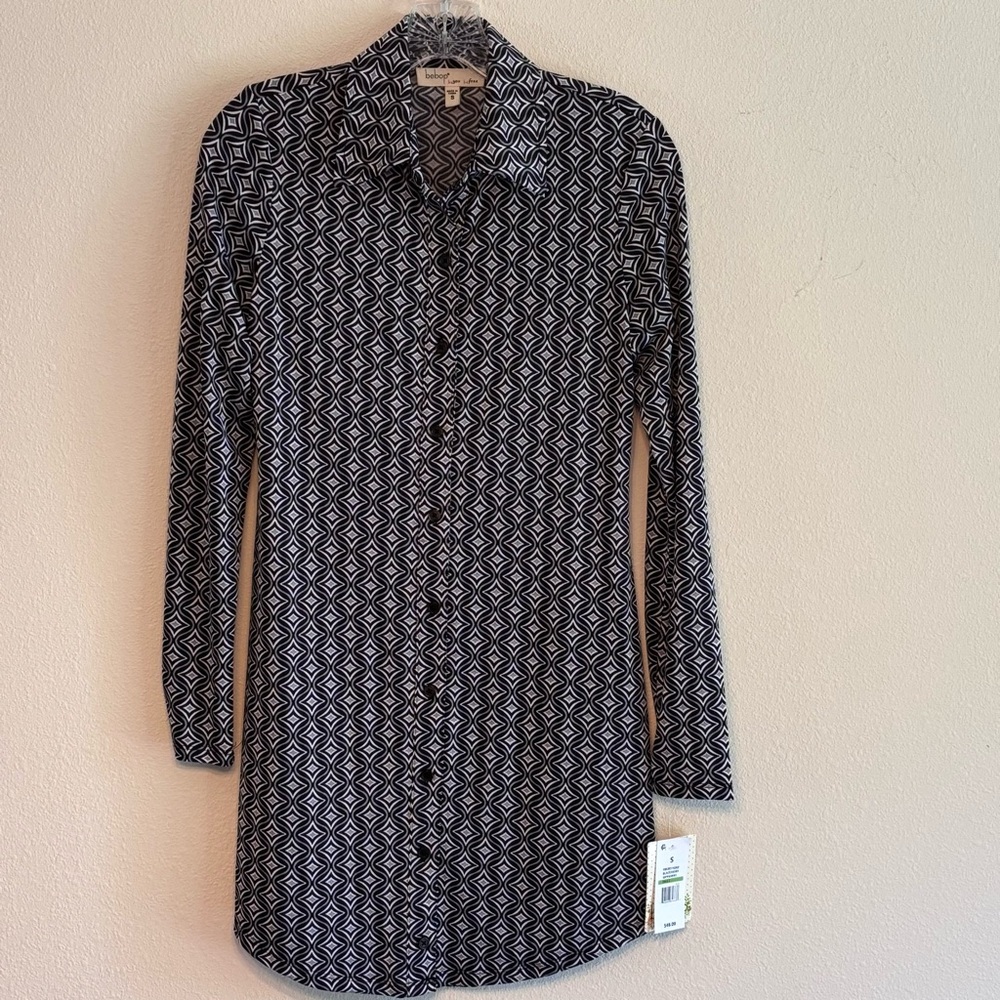 NWT BeBop Women's Stylish Black and White Button Down Dress Mini Size Small